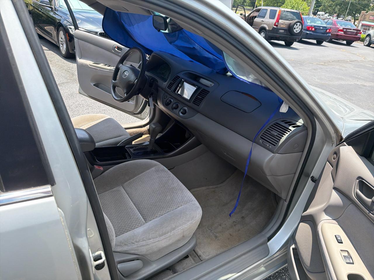Toyota Camry LE 2003