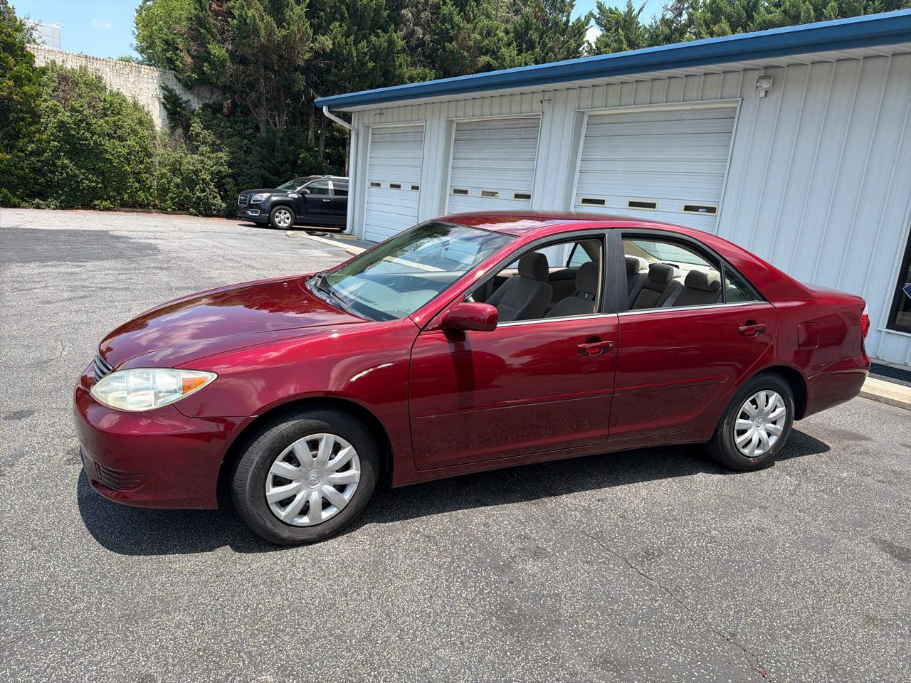 Toyota Camry LE 2005