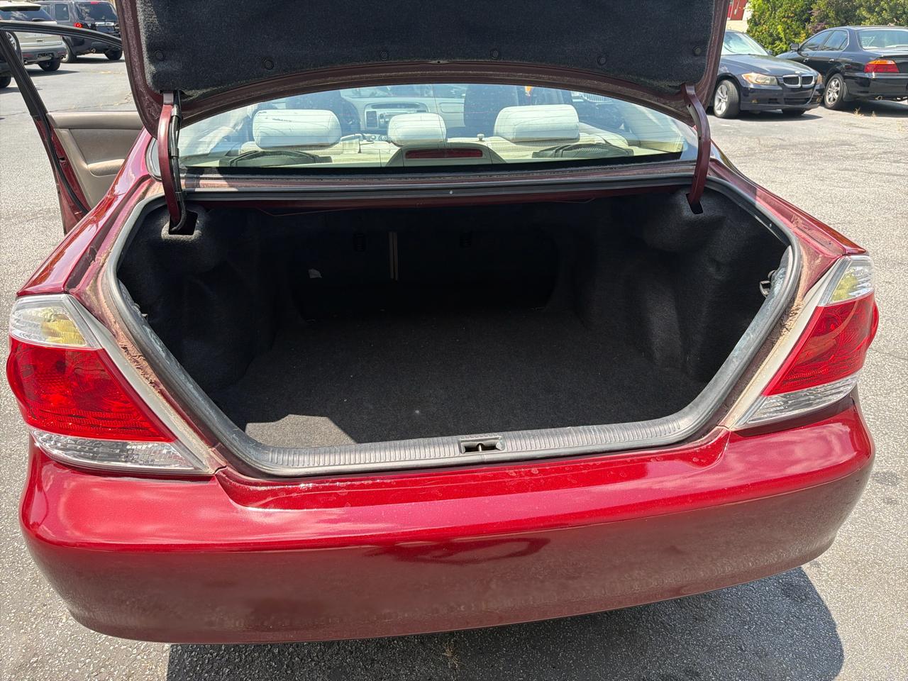 Toyota Camry LE 2005