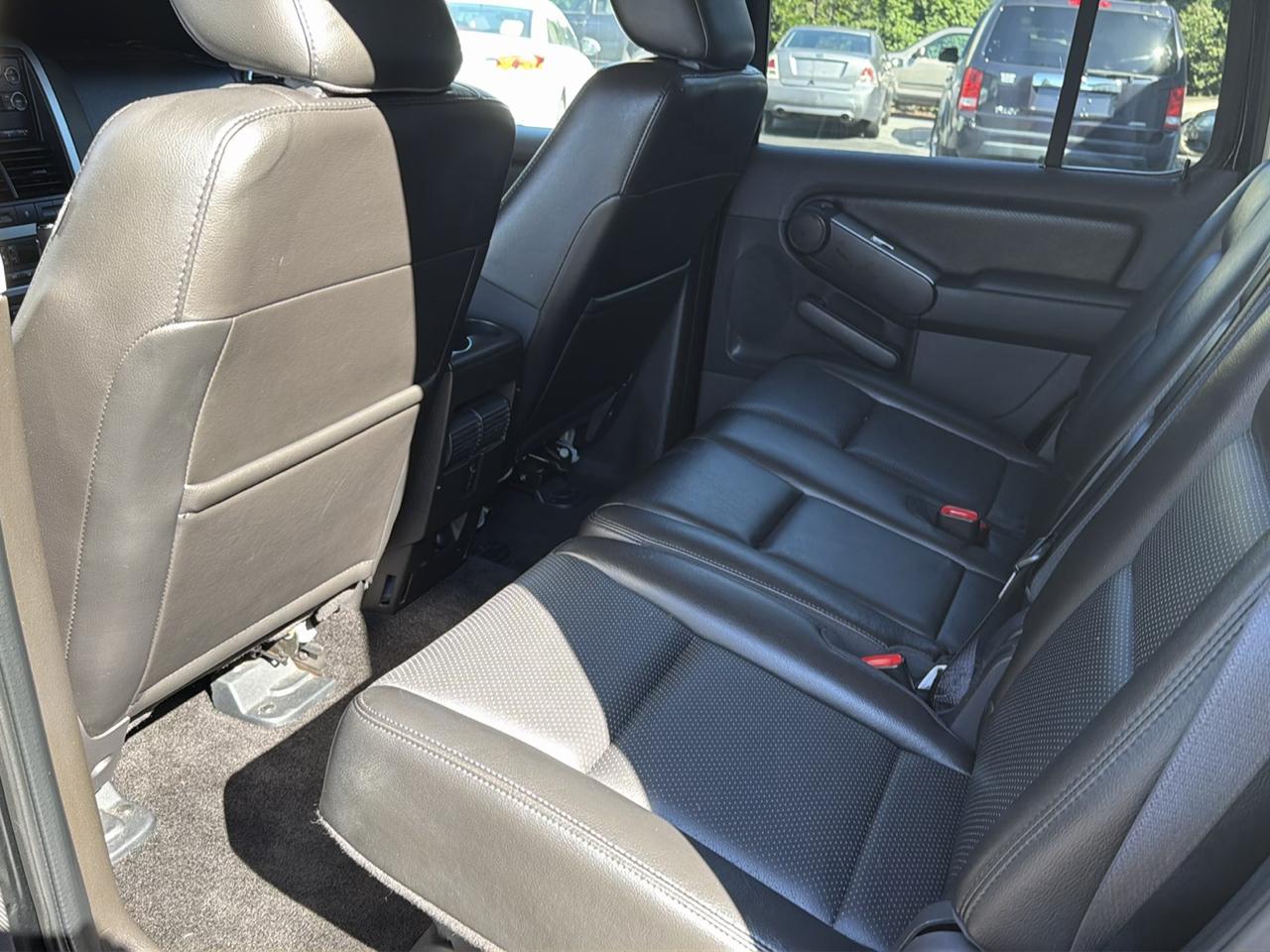 Mercury Mountaineer Premier 4.6L AWD 2010