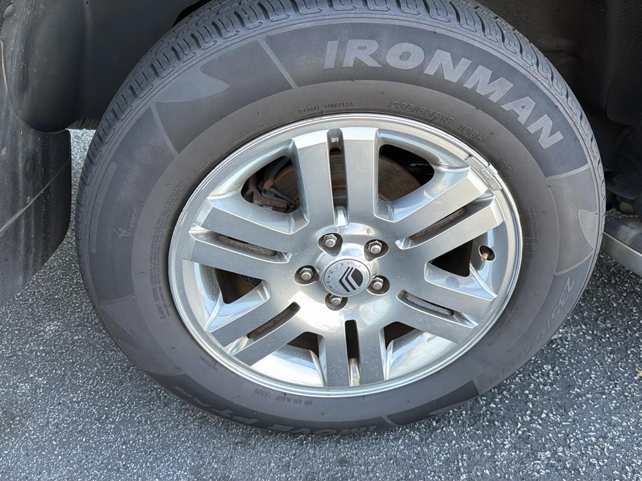 Mercury Mountaineer Premier 4.6L AWD 2010