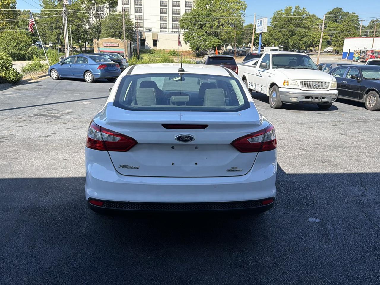 Ford Focus SE Sedan 2014