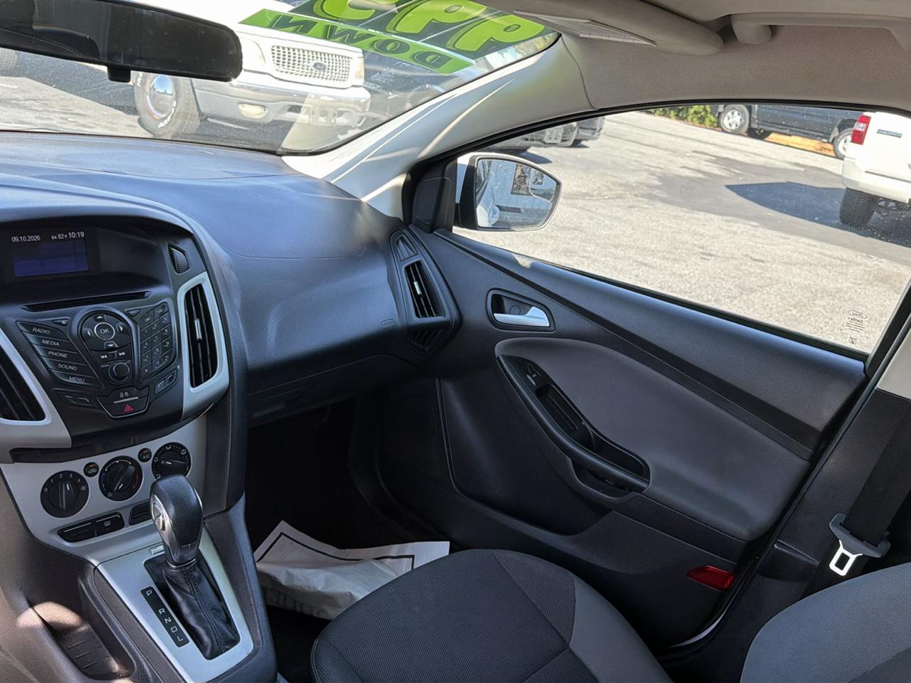 Ford Focus SE Sedan 2014