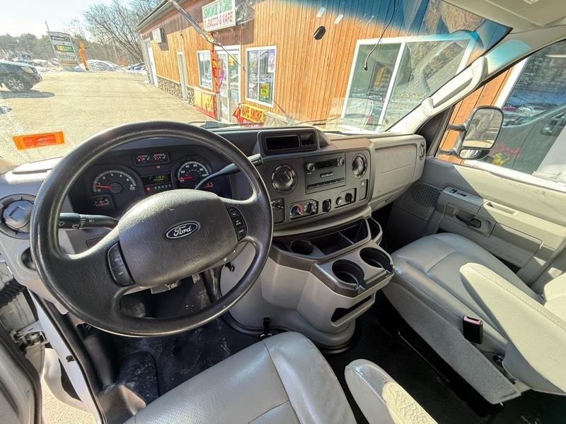 Ford Econoline Cargo Van E-250 Ext Commercial 2014