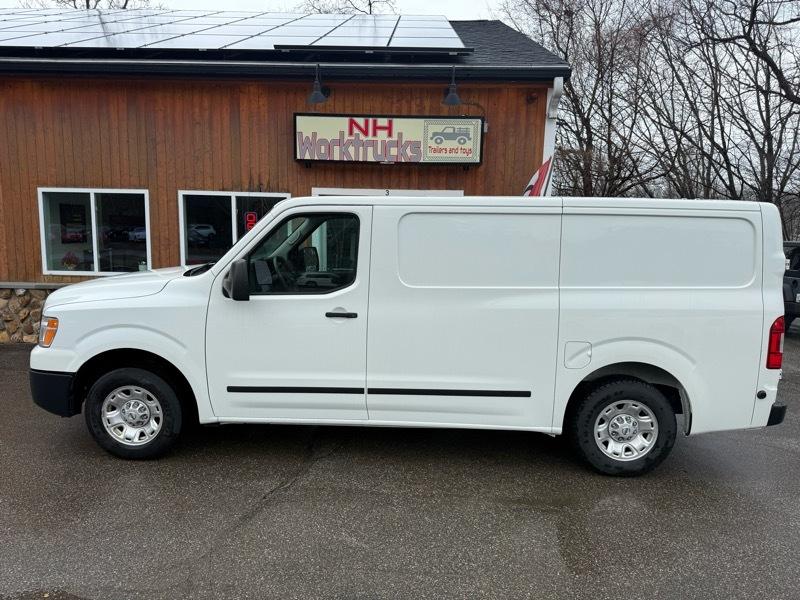 Nissan NV Cargo 1500 SV 2021