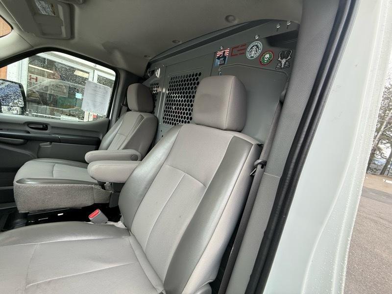 Nissan NV Cargo 1500 SV 2021