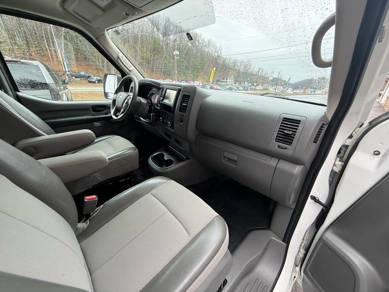 Nissan NV Cargo 1500 SV 2021