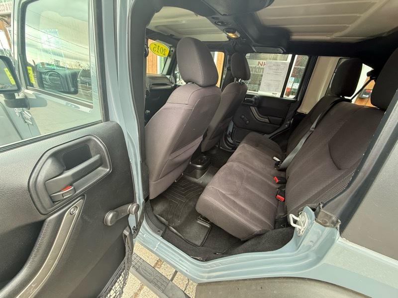 Jeep Wrangler Unlimited Sport 4WD 2015