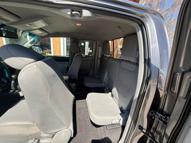 Toyota Tacoma  2012
