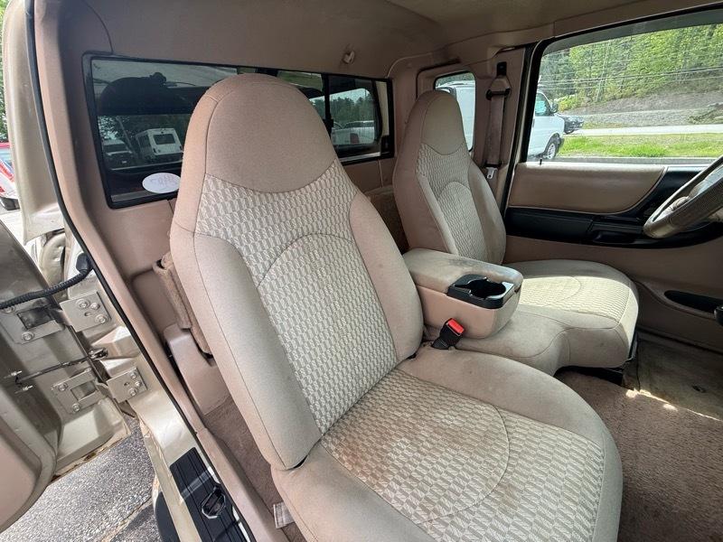 Mazda Truck B4000 Cab Plus 4WD 2002
