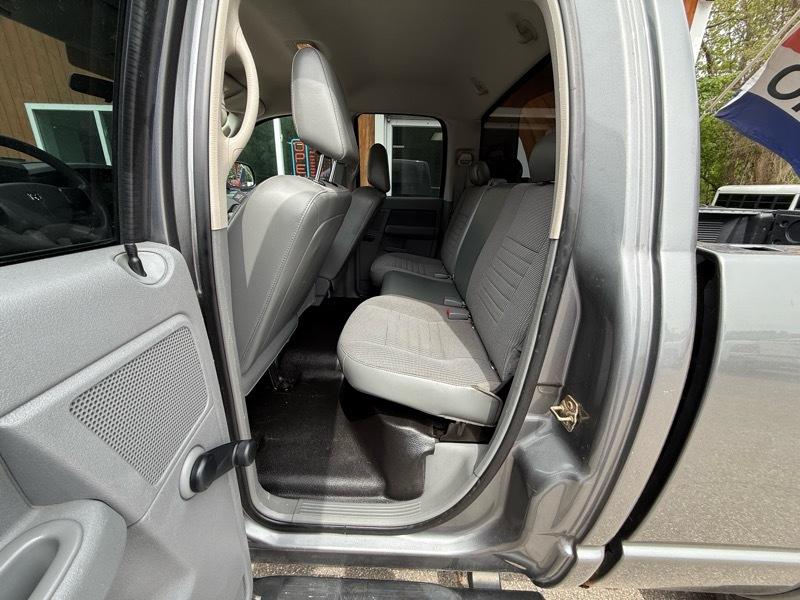 Dodge Ram 1500 ST Quad Cab Short Bed 4WD 2007