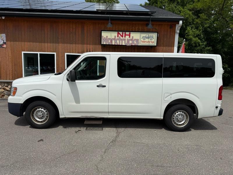 Nissan NV Passenger  2014