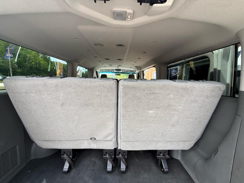 Nissan NV Passenger  2014