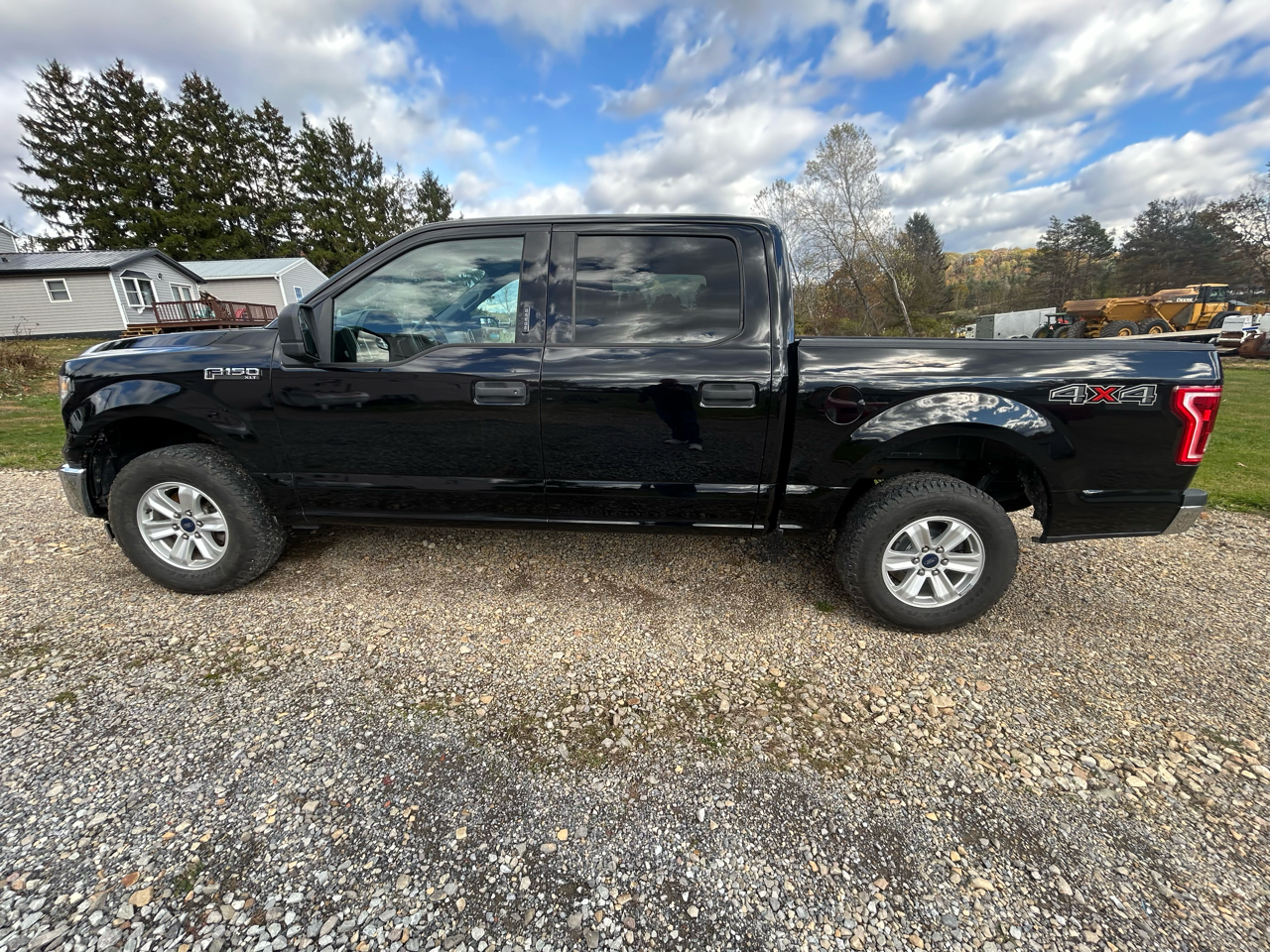 Ford F-150 4WD SuperCab 145" XLT 2017