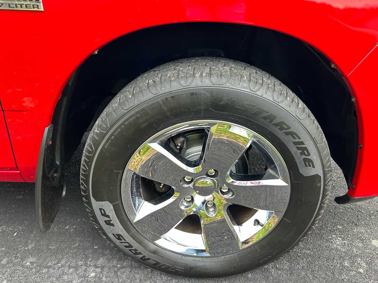 RAM 1500 4WD Reg Cab 120.5" Express 2011