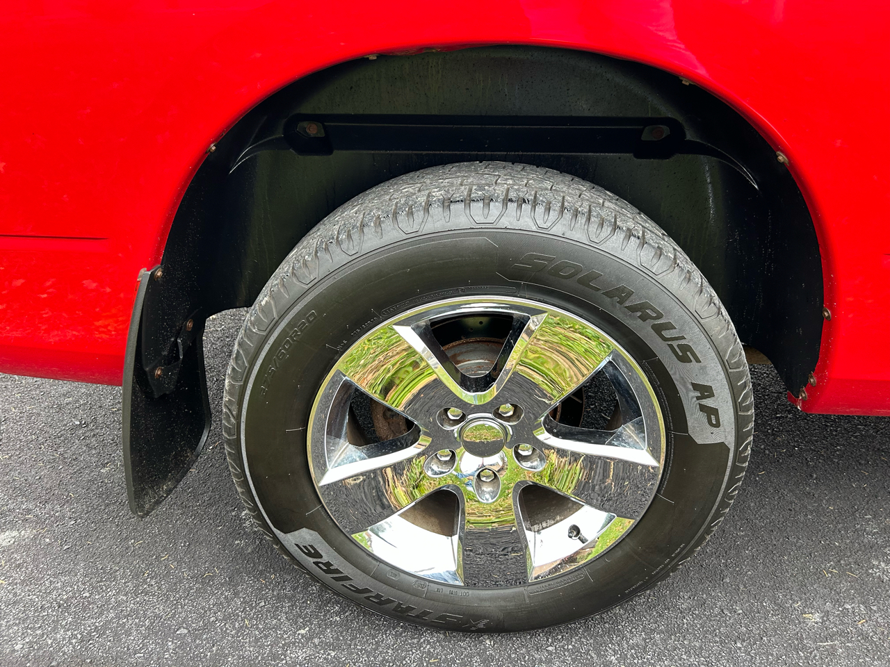 RAM 1500 4WD Reg Cab 120.5" Express 2011