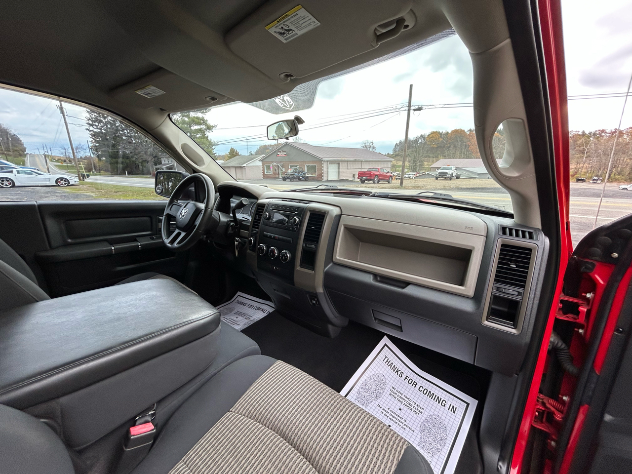 RAM 1500 4WD Reg Cab 120.5" Express 2011