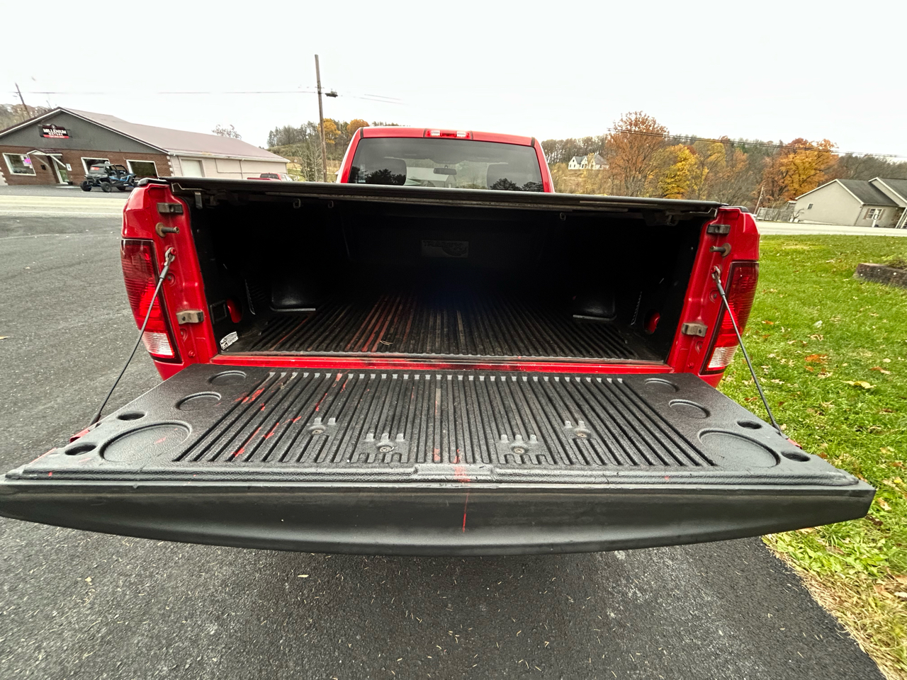 RAM 1500 4WD Reg Cab 120.5" Express 2011