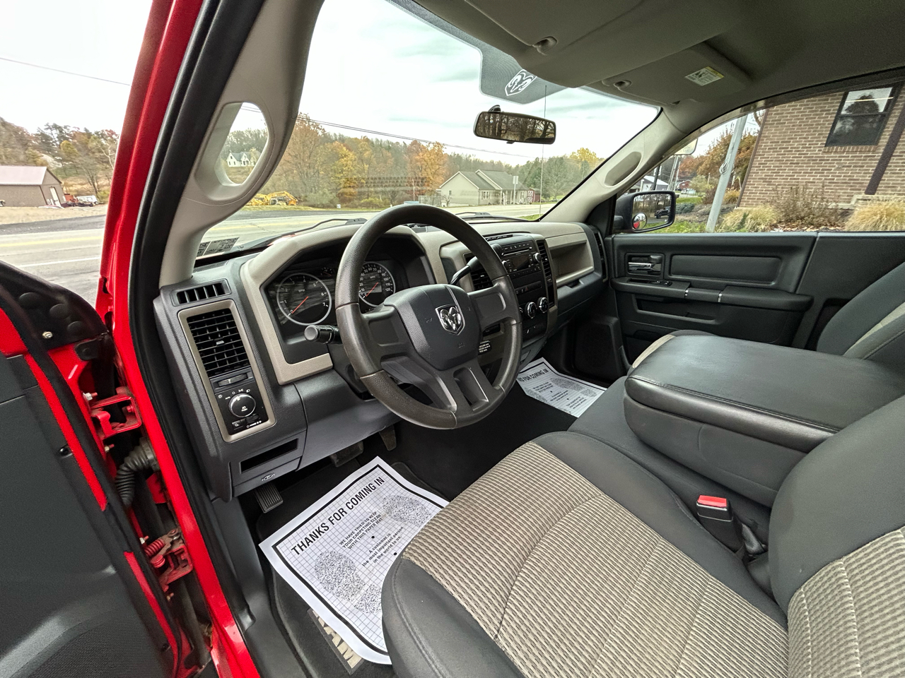 RAM 1500 4WD Reg Cab 120.5" Express 2011