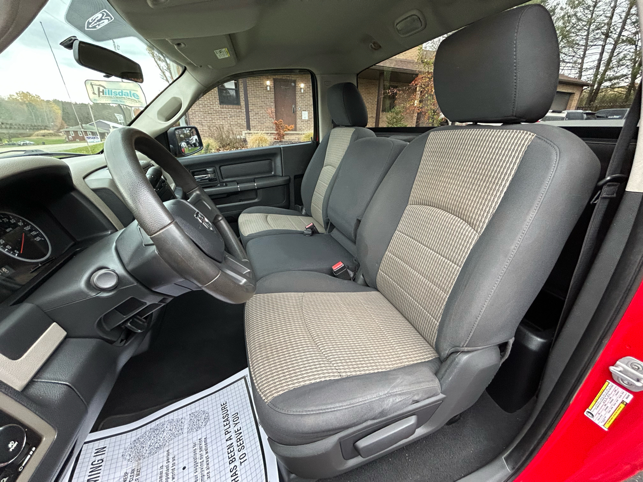 RAM 1500 4WD Reg Cab 120.5" Express 2011