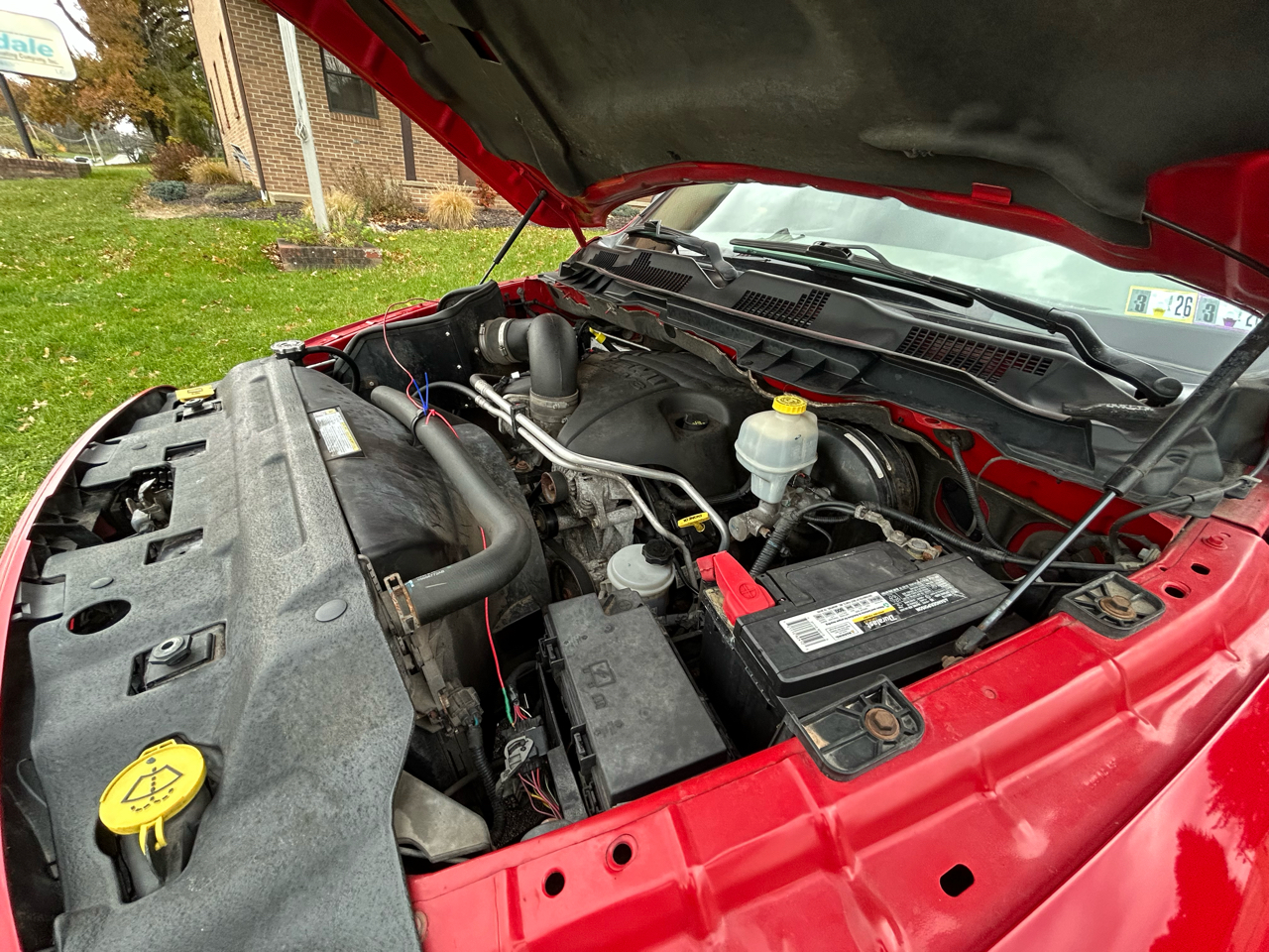 RAM 1500 4WD Reg Cab 120.5" Express 2011