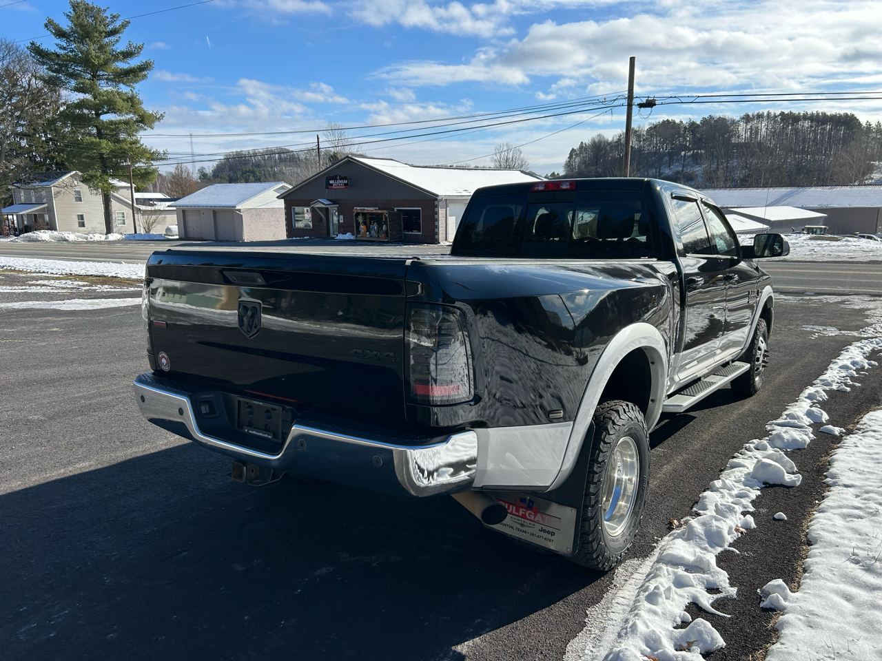 RAM 3500 4WD Crew Cab 169" Laramie 2014