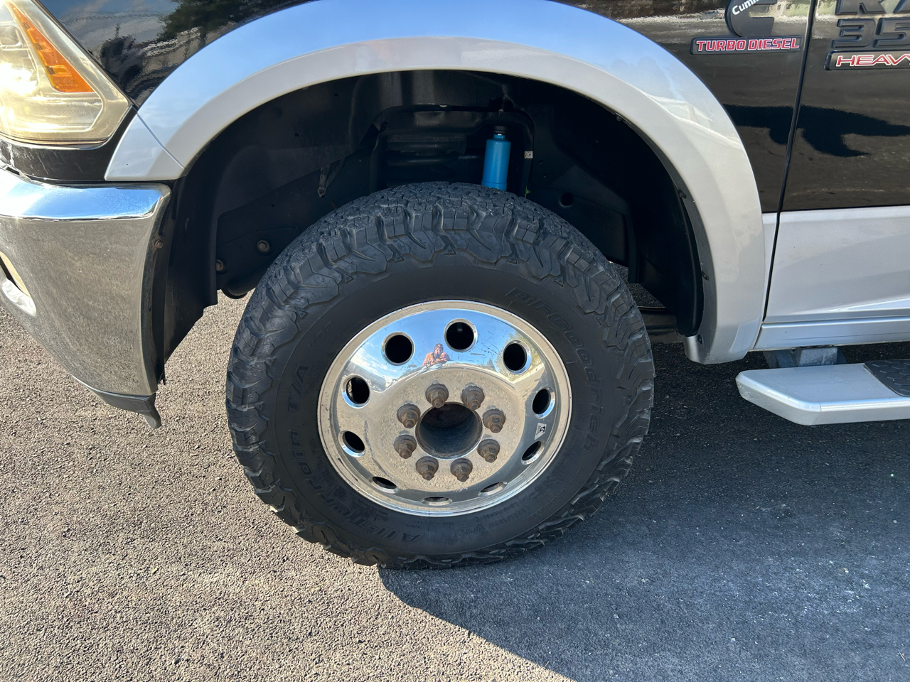 RAM 3500 4WD Crew Cab 169" Laramie 2014