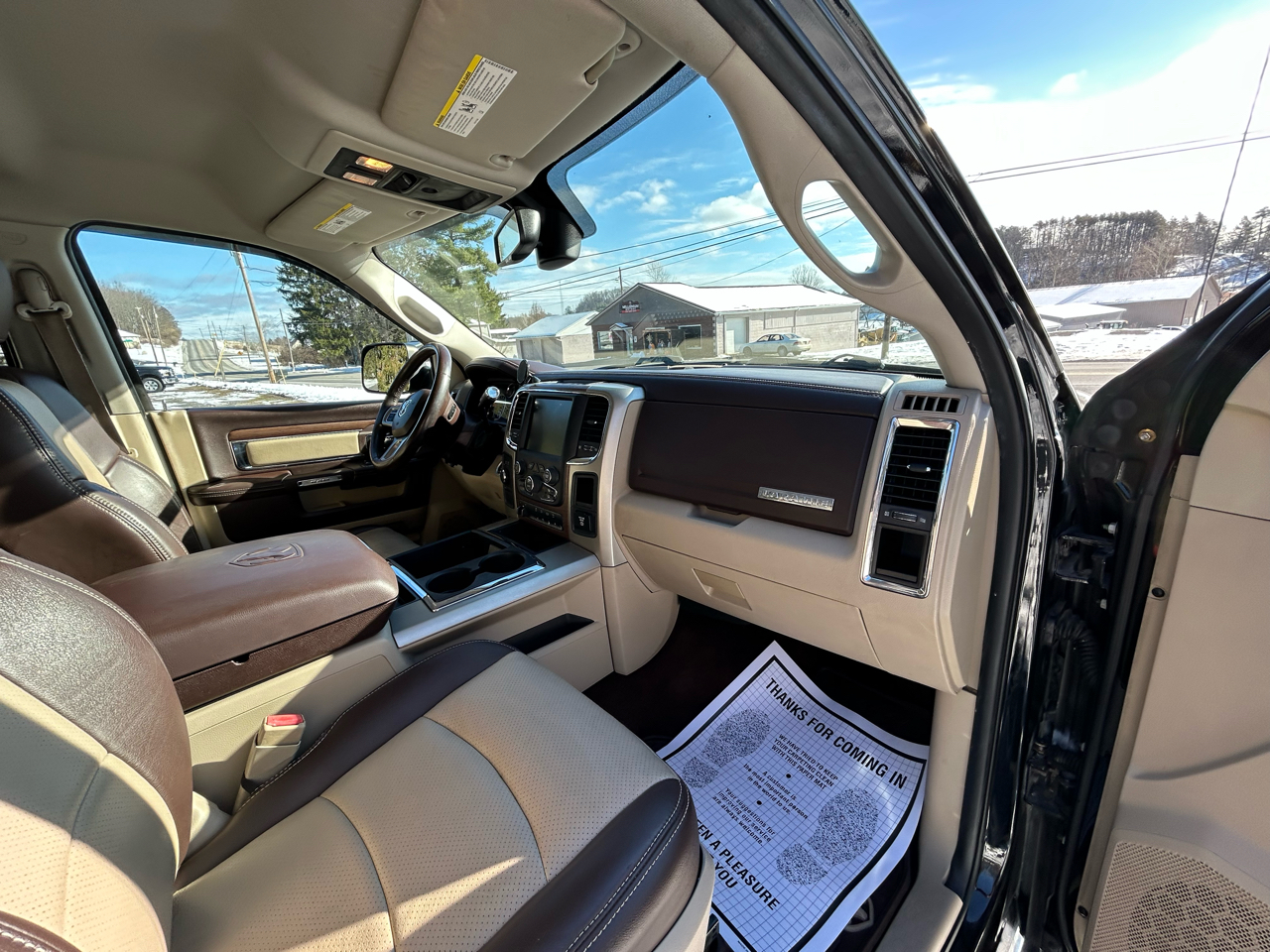 RAM 3500 4WD Crew Cab 169" Laramie 2014