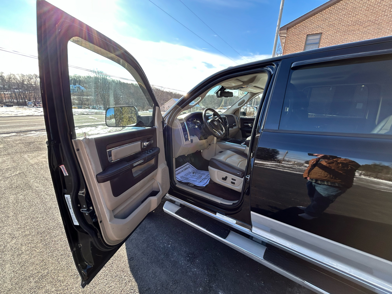 RAM 3500 4WD Crew Cab 169" Laramie 2014