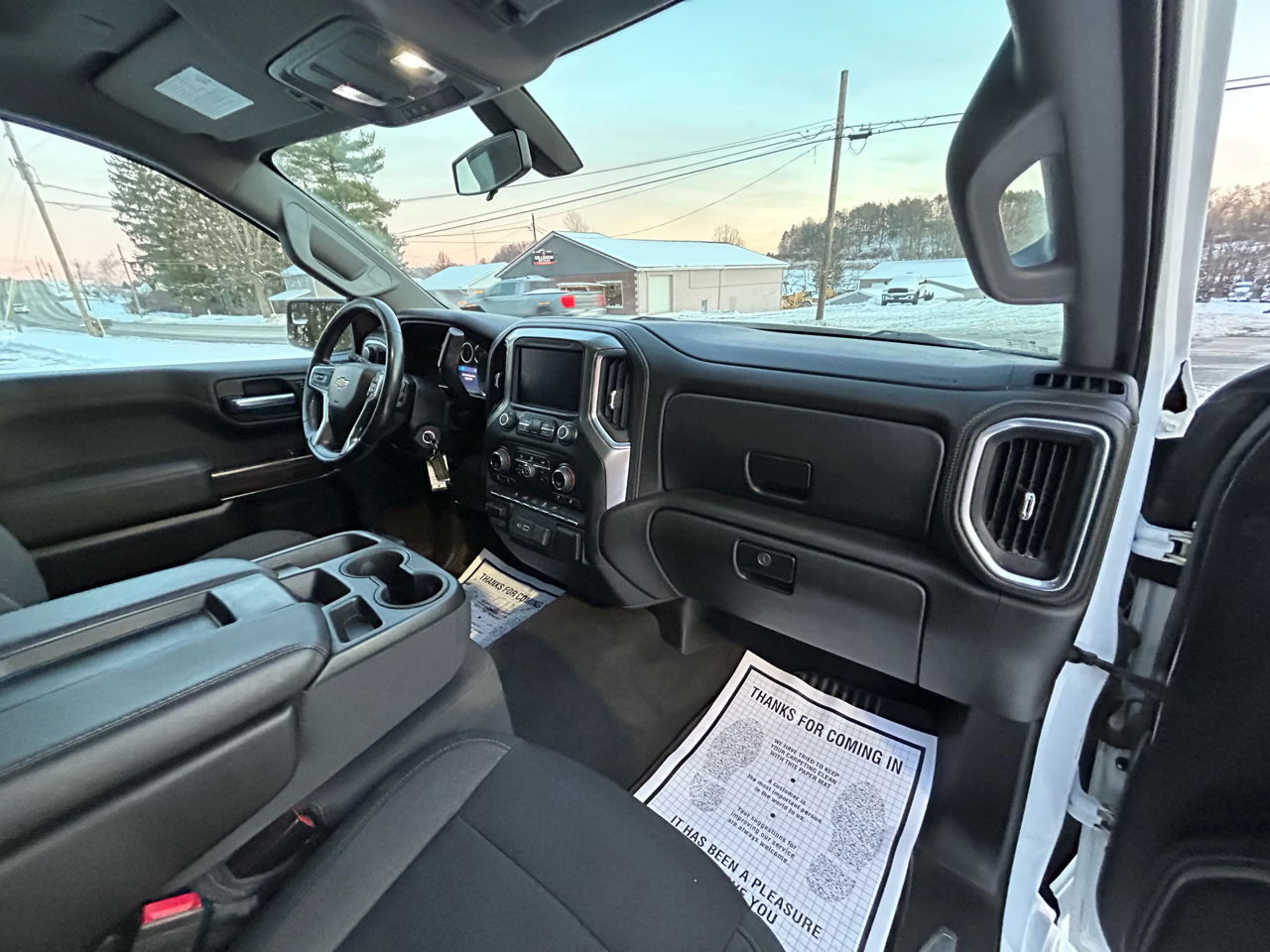 Chevrolet Silverado 1500 4WD Crew Cab 147" LT 2020