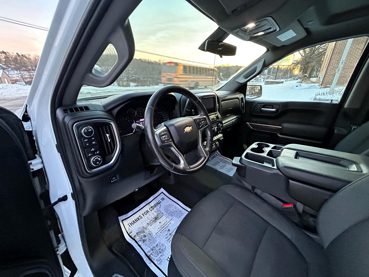 Chevrolet Silverado 1500 4WD Crew Cab 147" LT 2020