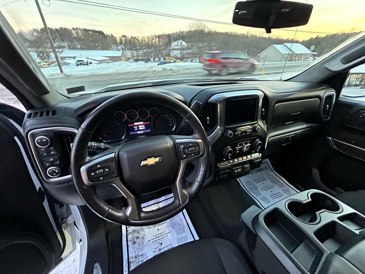 Chevrolet Silverado 1500 4WD Crew Cab 147" LT 2020