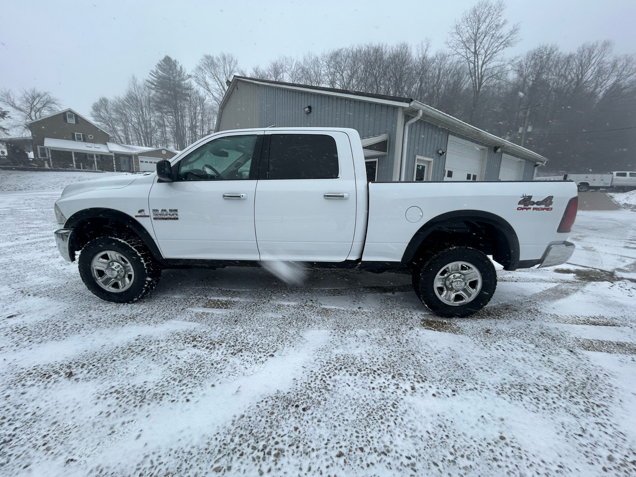 RAM 2500 4WD Crew Cab 149" SLT 2016