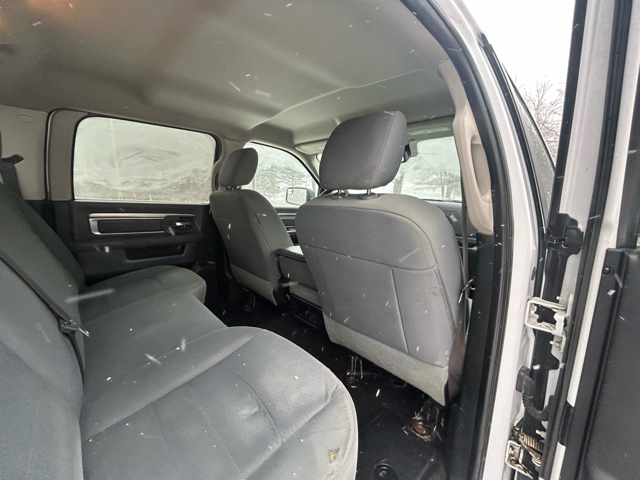 RAM 2500 4WD Crew Cab 149" SLT 2016