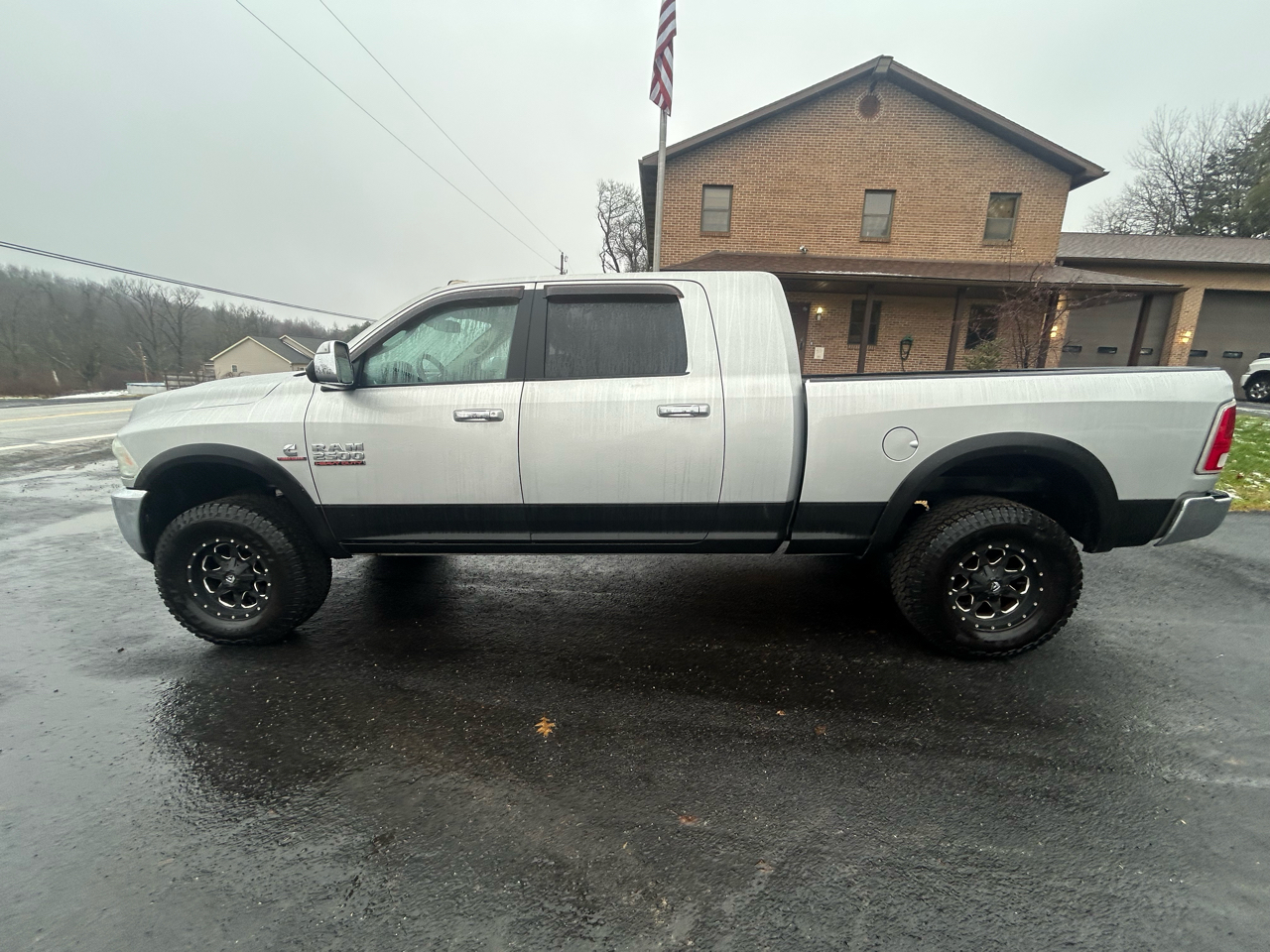 RAM 2500 4WD Mega Cab 160.5" Laramie 2013