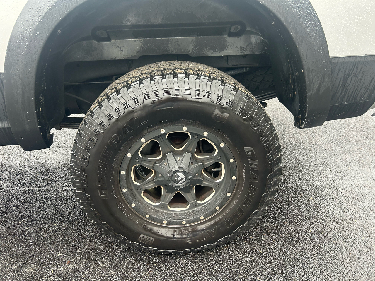 RAM 2500 4WD Mega Cab 160.5" Laramie 2013