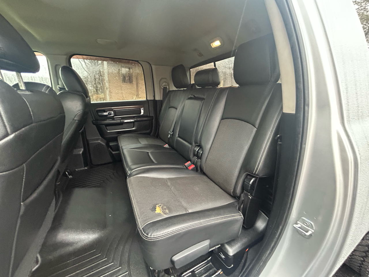 RAM 2500 4WD Mega Cab 160.5" Laramie 2013