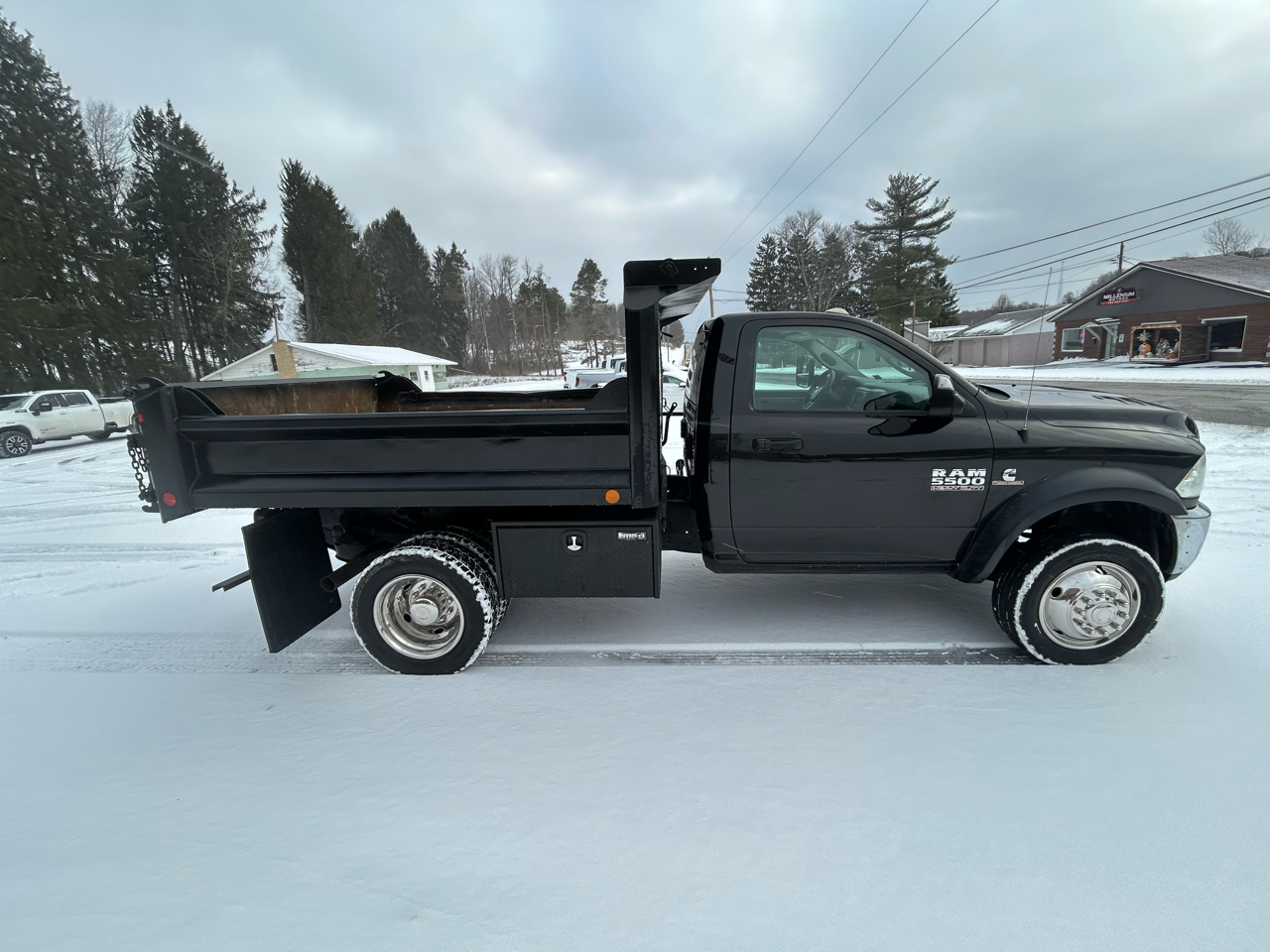 RAM 5500 Chassis Cab Tradesman 4x4 Reg Cab 60" CA 144.5" WB 2018