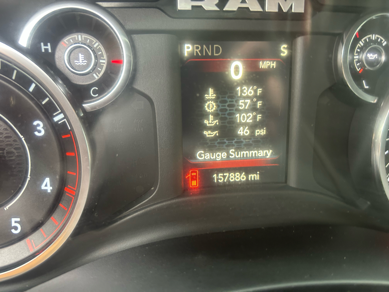 RAM 2500 Big Horn 4x4 Crew Cab 6'4" Box 2021