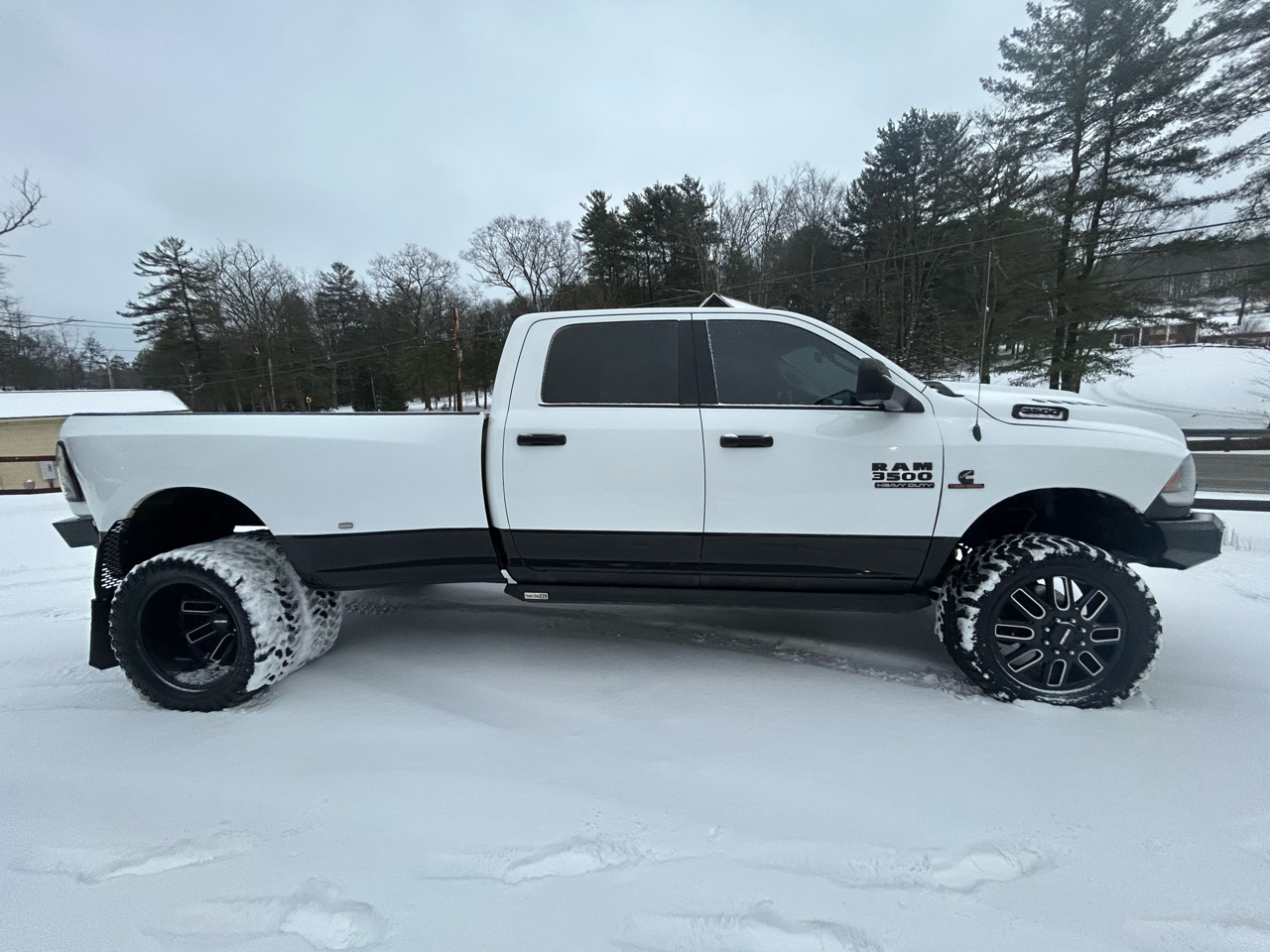 Dodge Ram 3500 4WD Crew Cab 169" SLT 2010