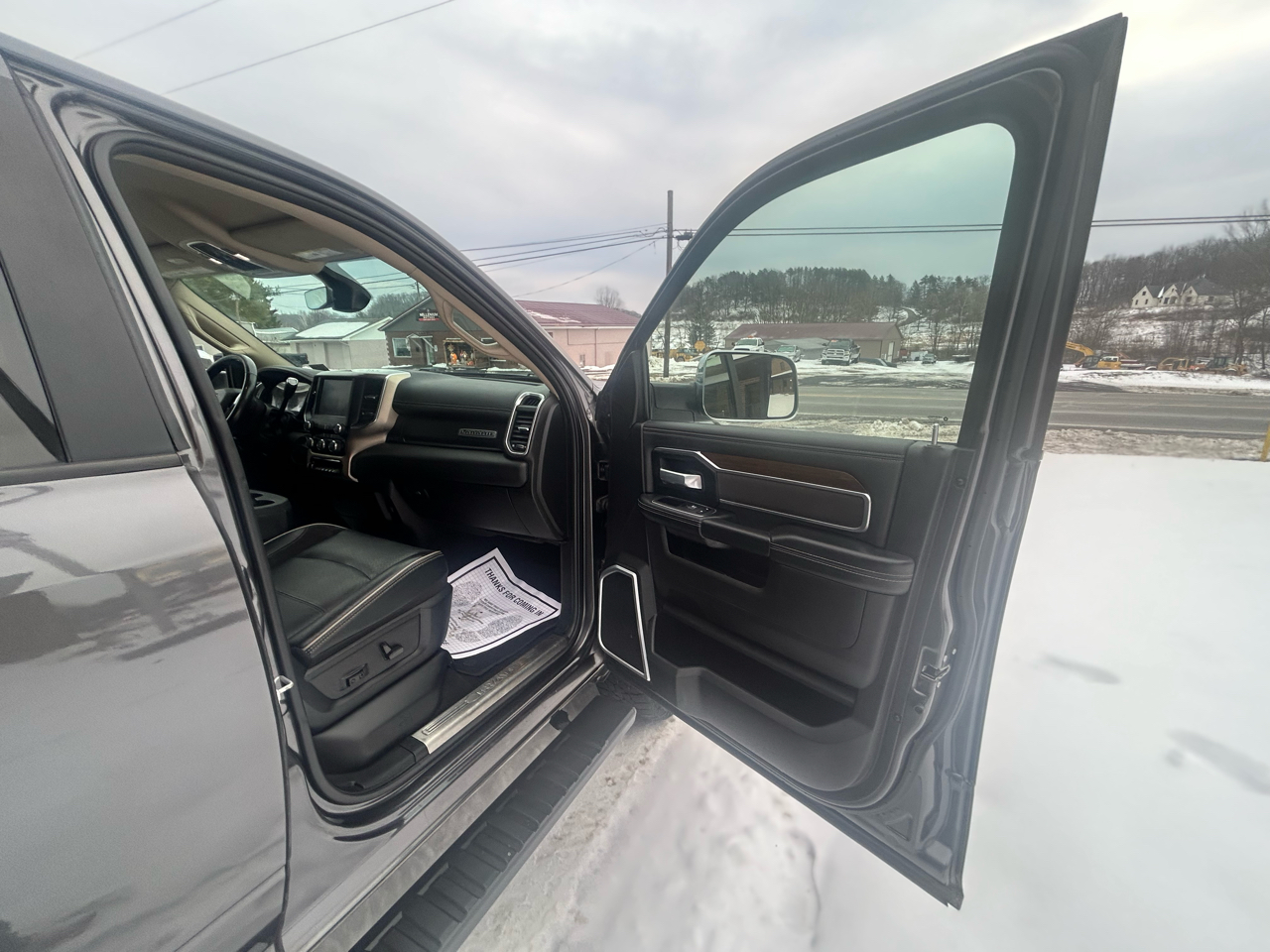 RAM 2500 Laramie 4x4 Crew Cab 6'4" Box 2022