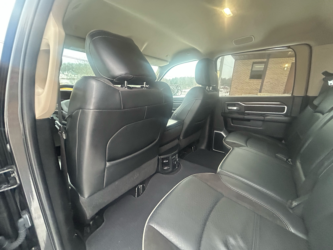 RAM 2500 Laramie 4x4 Crew Cab 6'4" Box 2022