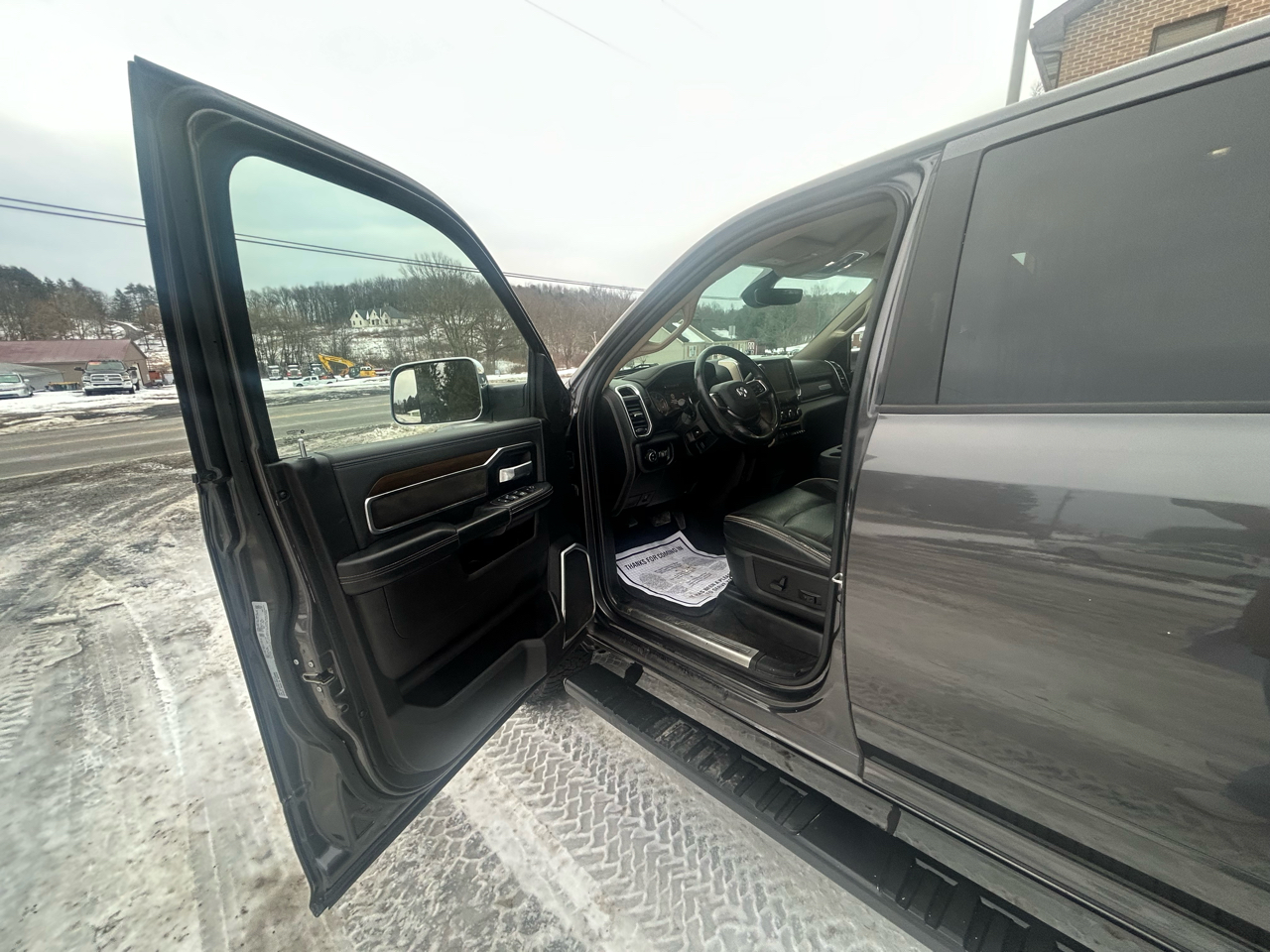 RAM 2500 Laramie 4x4 Crew Cab 6'4" Box 2022