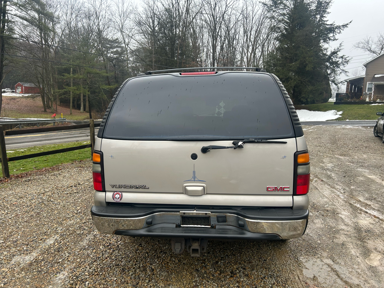 GMC Yukon XL 4dr 1500 4WD SLT 2005