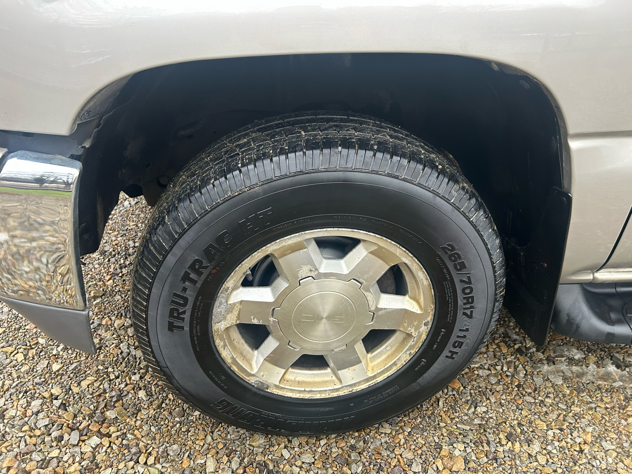 GMC Yukon XL 4dr 1500 4WD SLT 2005