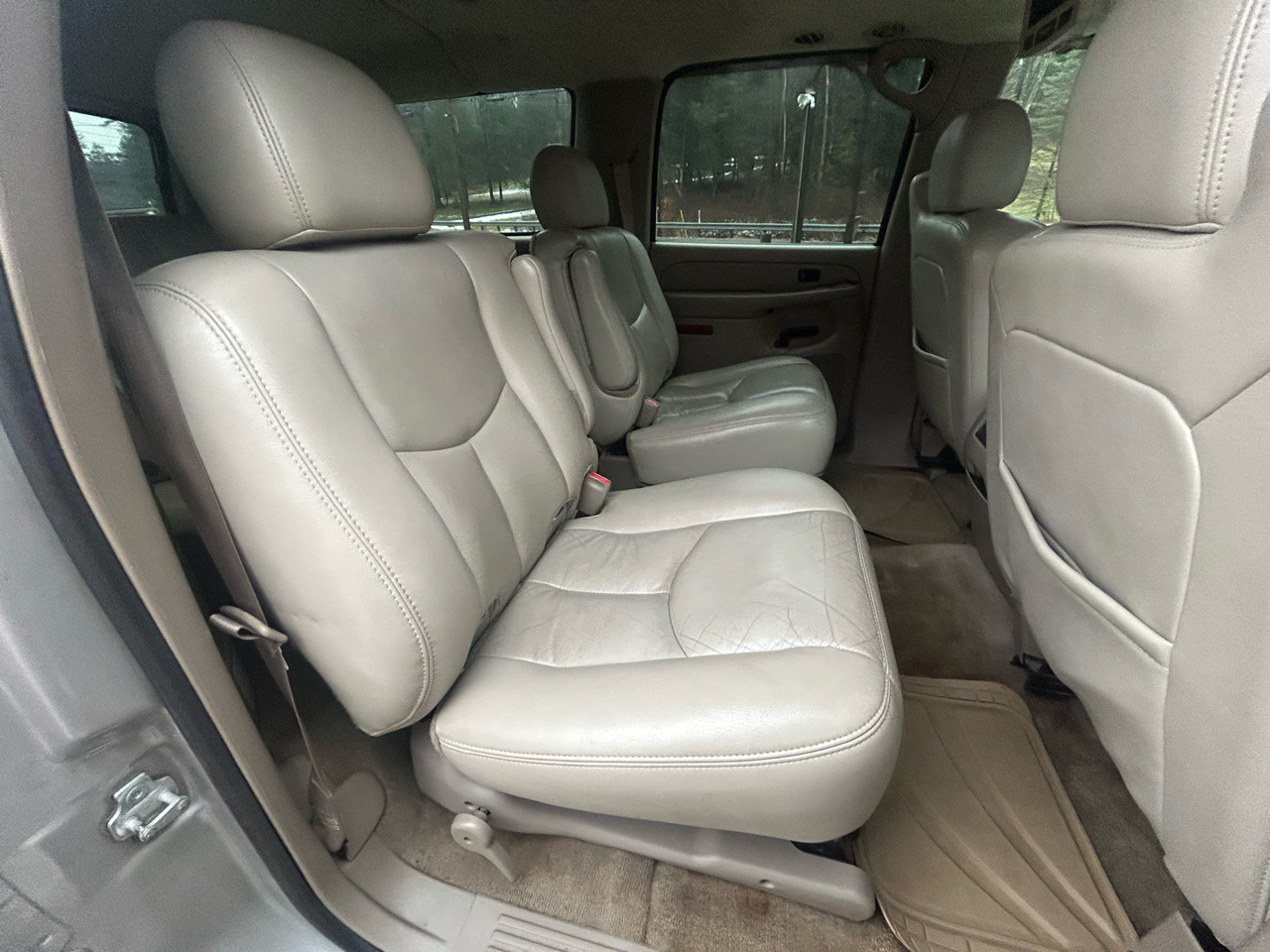 GMC Yukon XL 4dr 1500 4WD SLT 2005