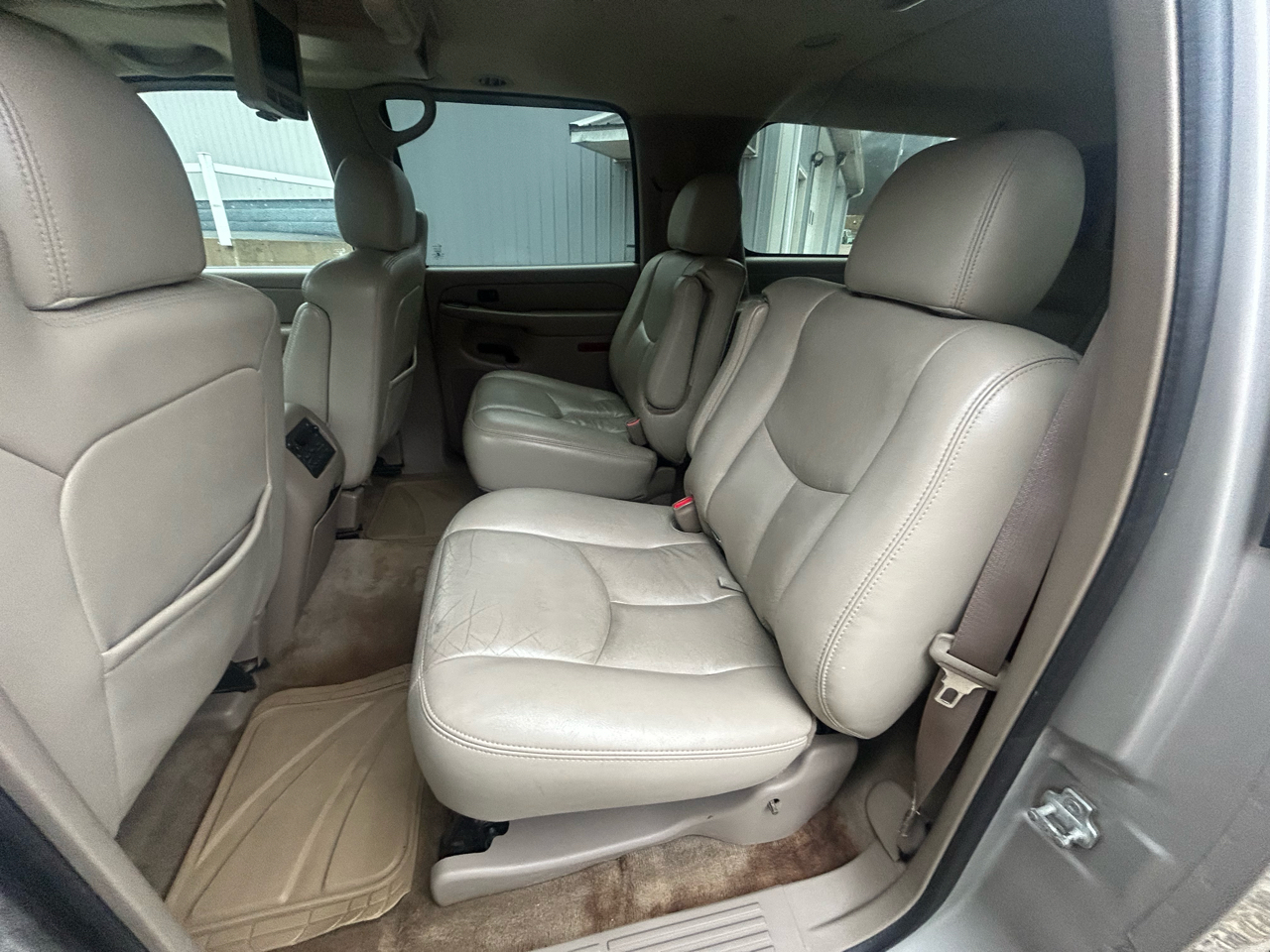 GMC Yukon XL 4dr 1500 4WD SLT 2005