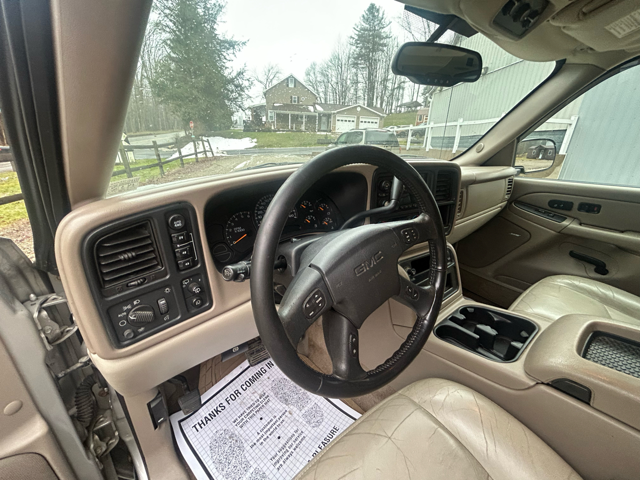 GMC Yukon XL 4dr 1500 4WD SLT 2005