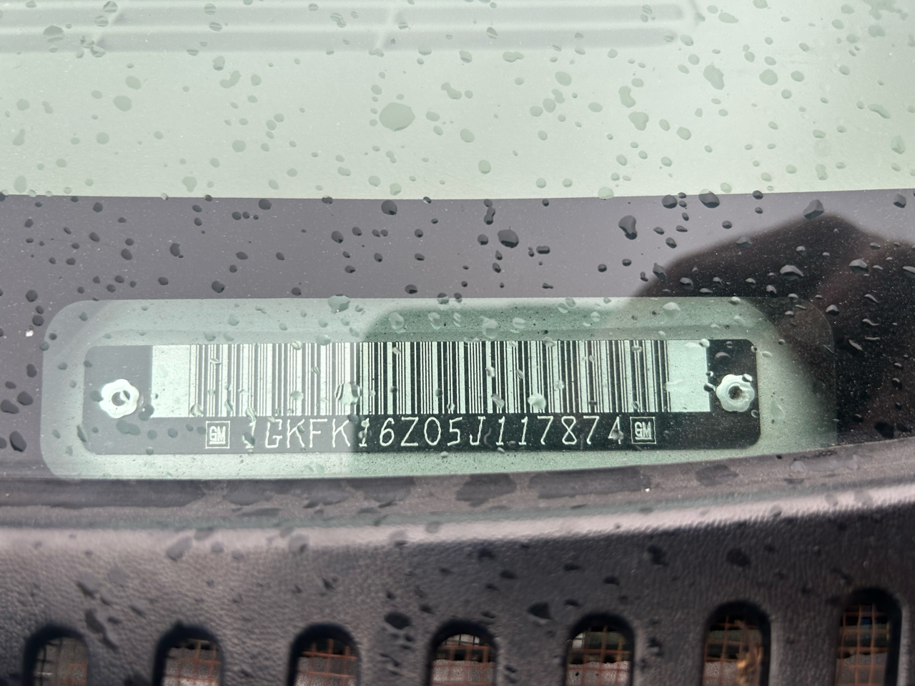 GMC Yukon XL 4dr 1500 4WD SLT 2005