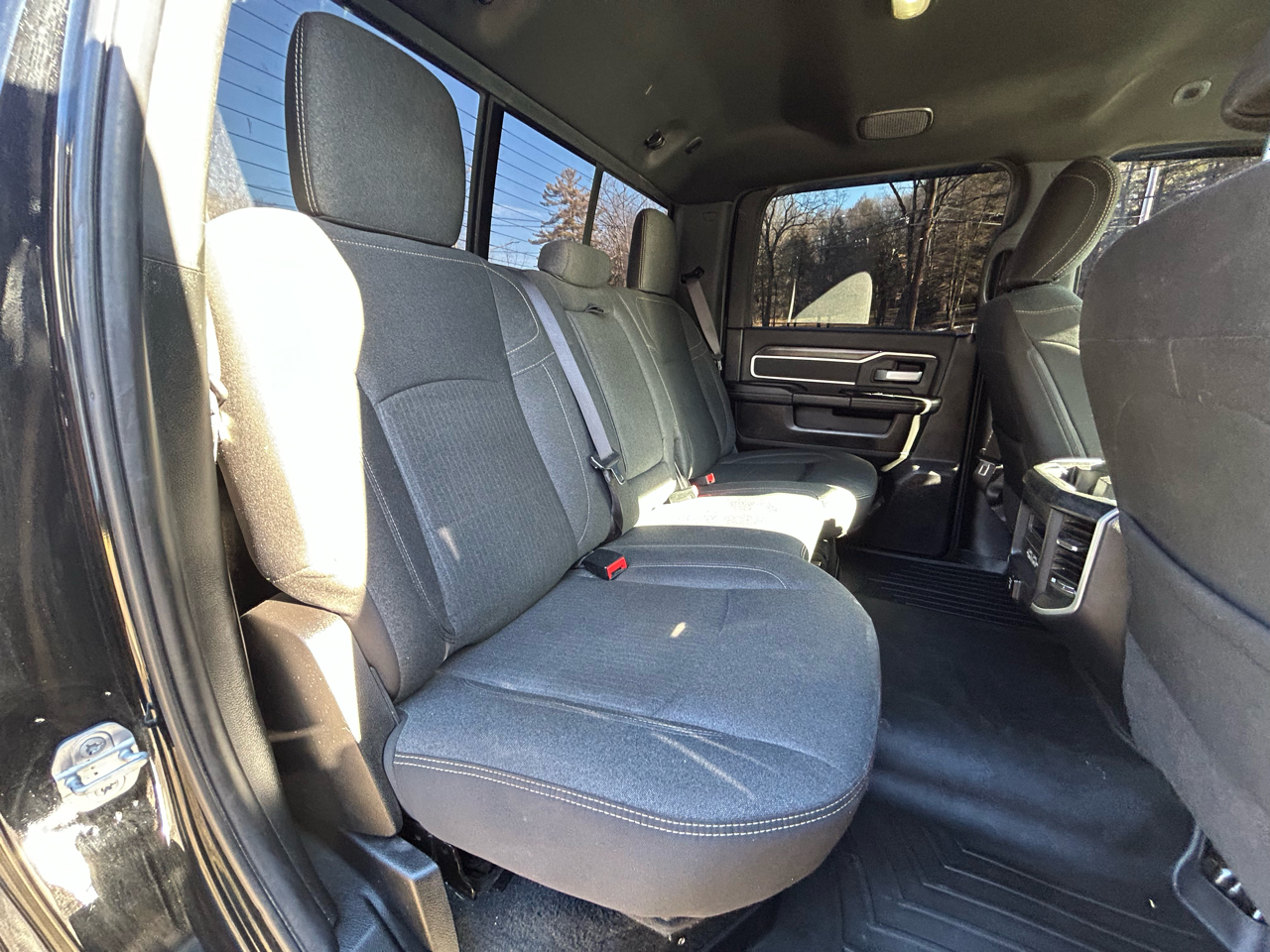 RAM 2500 Big Horn 4x4 Crew Cab 8' Box 2019